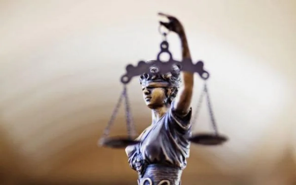 Адвоката позбавлять права працювати: які порушення найсуворіші