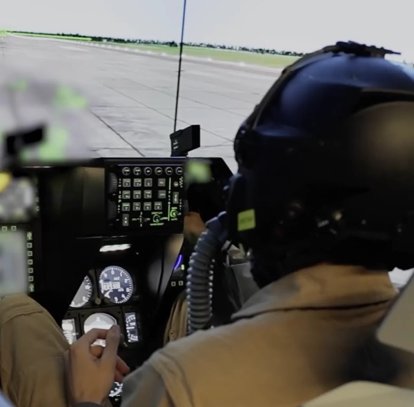 Україна отримала нові тренажери F-16: деталі