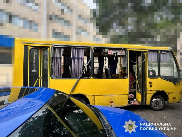 Зеленський: Росія перетнула межу, удар по маршрутці в Херсоні