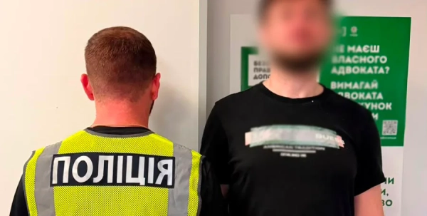 Напад на сусіда в готелі Києва: затримано чоловіка