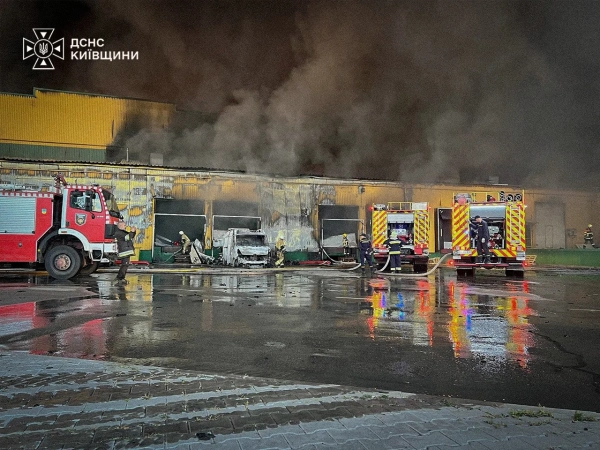 Удар по логістичному центру на Київщині: 1 загиблий, 6 поранених 9