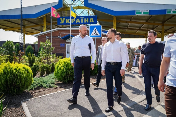 Молдова готує пропозиції щодо можливості надання Україні 20 локомотивів - Калашник