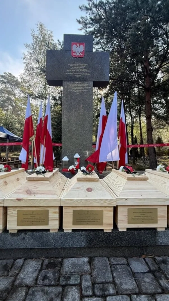 Волинь: Перепоховали 55 жертв трагедії 1943 року