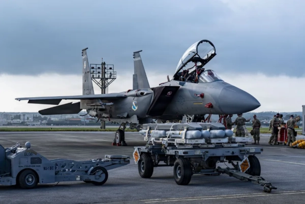 Boeing отримав грандіозний контракт Пентагону на F-15 4