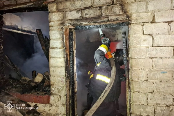 Зміїв під обстрілом: загинула людина, постраждала дитина 12 Зміїв під обстрілом: загинула людина, постраждала дитина 10