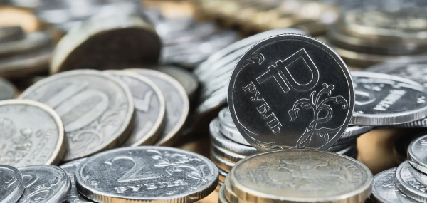 Росіяни забрали 2,5 трлн рублів: нова хвиля недовіри до банків