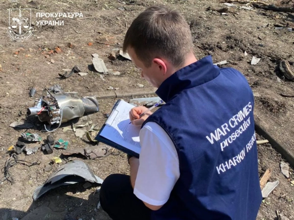 Росія вдарила по вантажівці в Херсоні, 11 поранених у Харкові 15