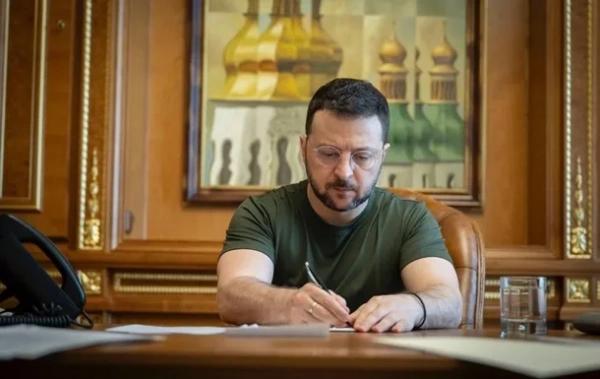 Зеленський звільнив послів: повний список країн