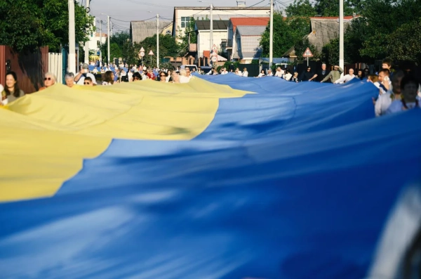 500-метровий прапор України: Новий рекорд під Києвом 13