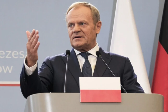 Туск: Росія готується до ескалації, найближчі місяці будуть критичними