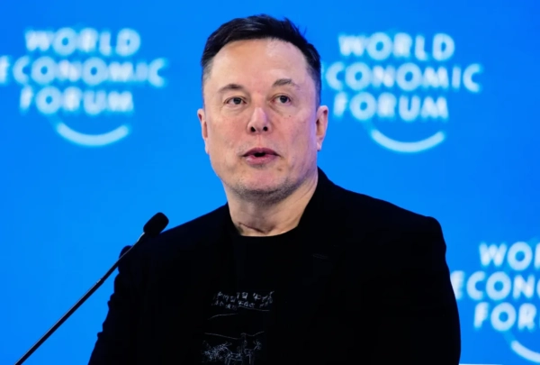 SpaceX: Акції вдвічі нижче, Маск має пояснити інвесторам