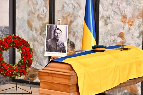 Коновальця ексгумували: ОП пояснила деталі повернення в Україну
