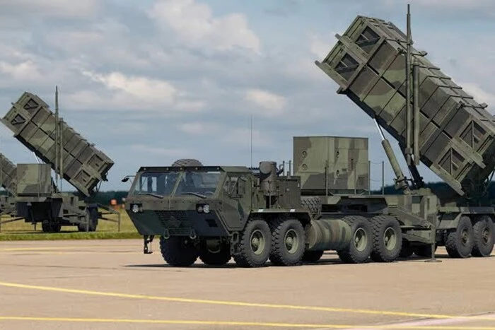 Чому Заходу бракує ракет до Patriot і як це впливає на захист України – The Economist