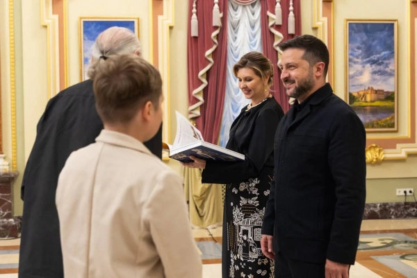 Зеленський нагородив 20 "Національних легенд України" 15