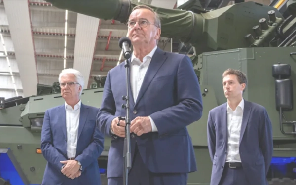 Пісторіус: Німеччина передасть Україні новітні гаубиці RCH-155