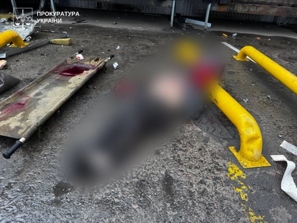 Атака на Київщину: 16 загиблих, 29 поранених 38 Атака на Київщину: 16 загиблих, 29 поранених 36