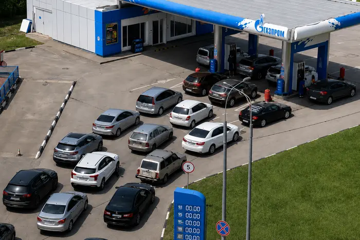 Росія: пріоритети розподілу бензину – хто отримає першим