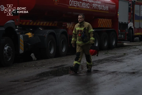 Загиблий у Києві: знайдено тіло після російської атаки 27 Загиблий у Києві: знайдено тіло після російської атаки 25