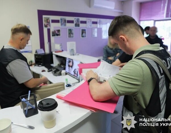 Вербування для сурогатного материнства: у Києві затримано директора медцентру