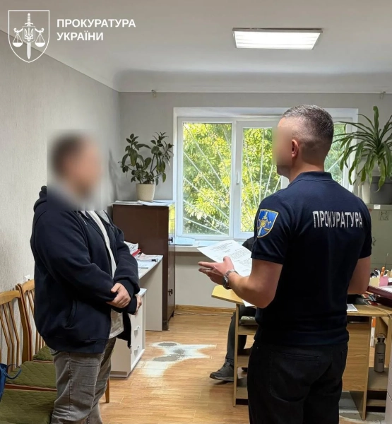 "Чорні трансплантологи" на Буковині: взяття під варту з заставою 7 "Чорні трансплантологи" на Буковині: взяття під варту з заставою 5