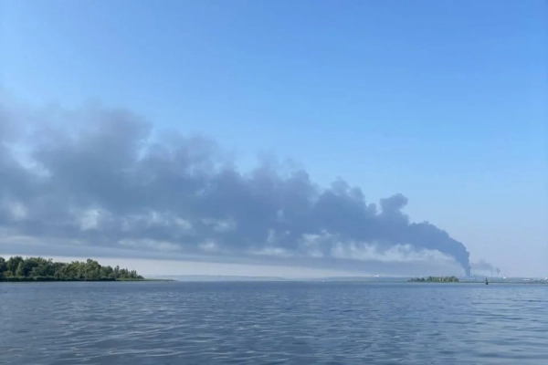 Генштаб: ЗСУ вдарили по двох НПЗ та буровій “Сиваш”
