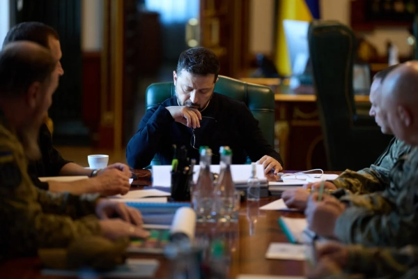 Зміна керівництва ЗСУ: Зеленський назвав нових командирів