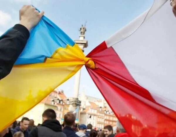 Економіка зупиниться: Польща про депортацію українців