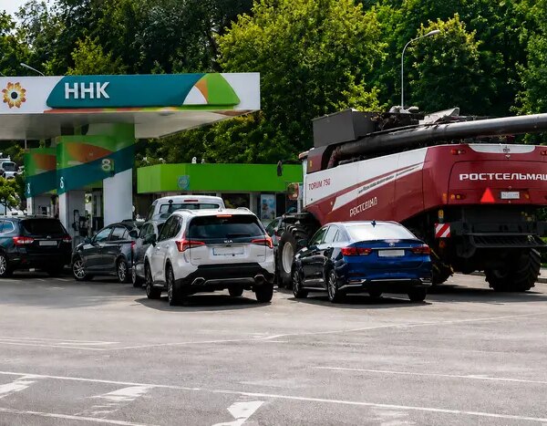 Росія: Імпорт дизелю для порятунку врожаю