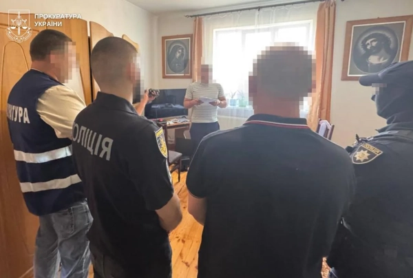 Львівщина: Ґвалтівник падчерки постав перед судом