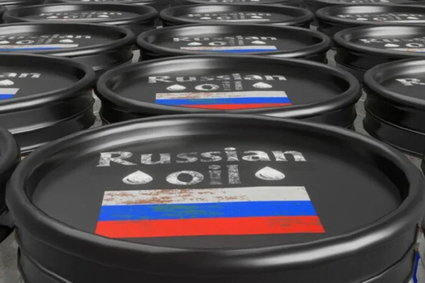 Росія купує бензин в Індії: наслідки ударів ЗСУ