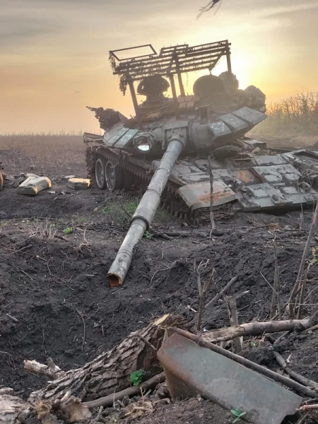 Україна передасть музеям світу російські Т-72: подробиці 28 Україна передасть музеям світу російські Т-72: подробиці 26