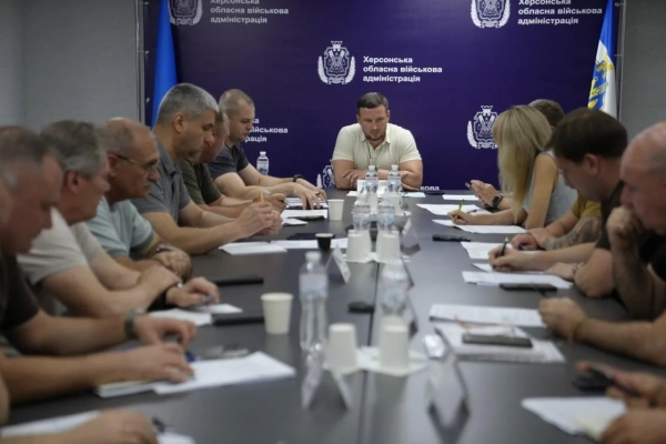 Херсон: тривалі відключення світла й води через атаки РФ 7 Херсон: тривалі відключення світла й води через атаки РФ 5