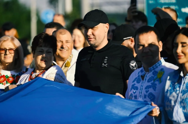 500-метровий прапор України: Новий рекорд під Києвом 11