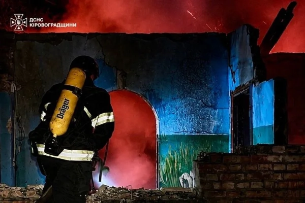 Атака на Кіровоградщину: пошкоджено інфраструктуру 10 Атака на Кіровоградщину: пошкоджено інфраструктуру 8