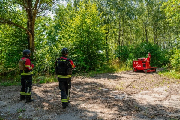 Наслідки вибухів на Хмельниччині: ДСНС показала, що залишилось 18