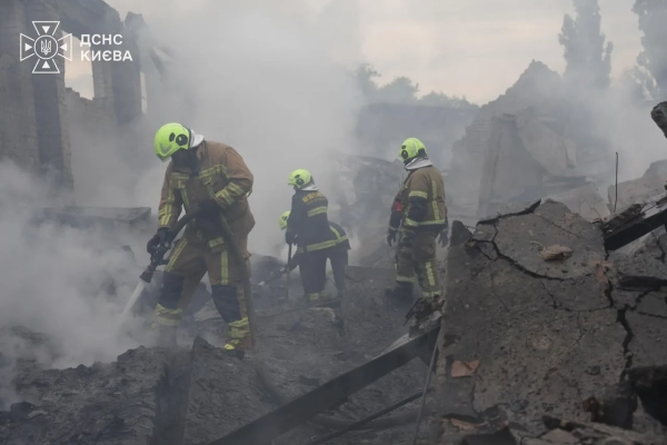 Загиблий у Києві: знайдено тіло після російської атаки 26 Загиблий у Києві: знайдено тіло після російської атаки 24