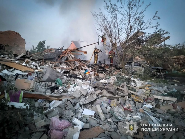 КАБи в Сумах: 6 ударів, двоє загиблих дітей 14 КАБи в Сумах: 6 ударів, двоє загиблих дітей 12