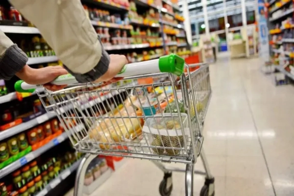 Перебої з продуктами в Україні: наслідки ударів РФ