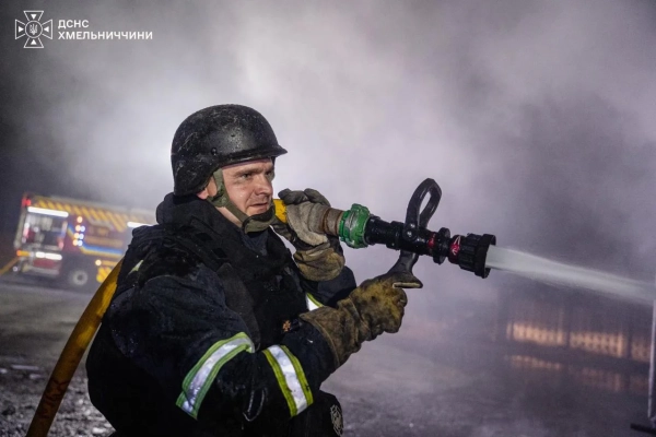 Пожежа складу ліків на Київщині після обстрілу: деталі 13