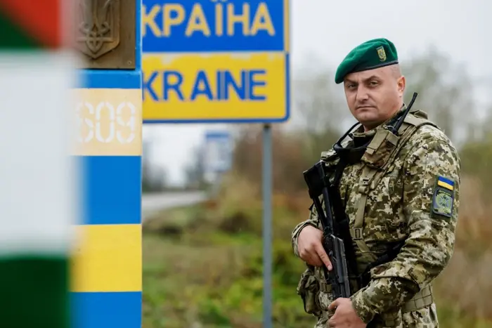 Прикордонний колапс: чому зупинили пропуск на кордоні з Молдовою 21 Прикордонний колапс: чому зупинили пропуск на кордоні з Молдовою 8