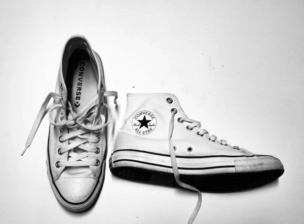 Converse відкликала рекламу через звинувачення в зв’язках із ККК.
