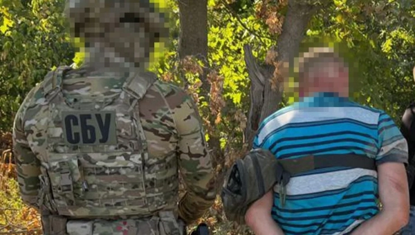 СБУ в Кропивницькому: агент ФСБ з ножами затриманий
