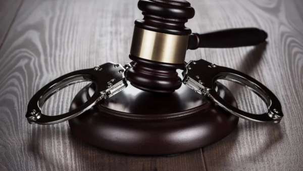 Зеленський запровадив кримінальну відповідальність за шахрайські кол-центри