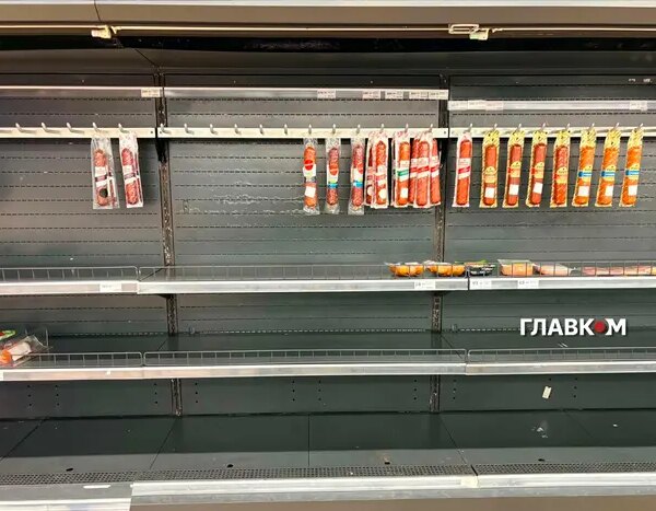 Еко Маркет Київ: Полиці спорожніли – фоторепортаж