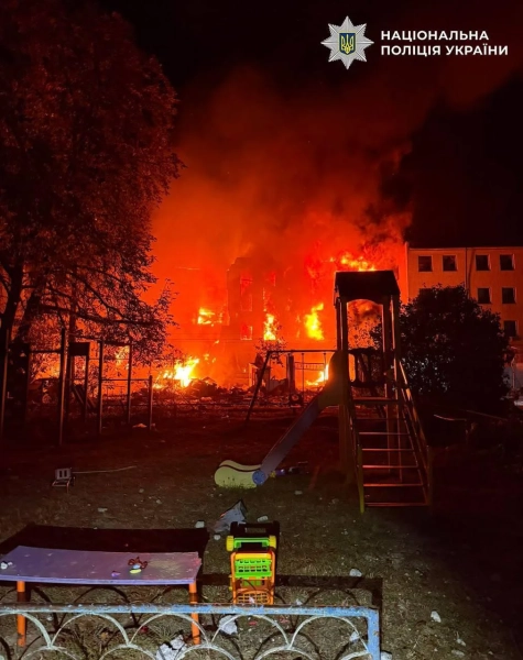 Київ: 16 постраждалих після нічної атаки РФ. Деталі 13 Київ: 16 постраждалих після нічної атаки РФ. Деталі 11
