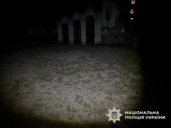 Київщина: чоловік відкрив вогонь по двох людях, затримано 6 Київщина: чоловік відкрив вогонь по двох людях, затримано 4