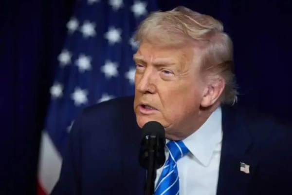 Трамп: удар Ірану по Ормузу матиме тяжкі наслідки
