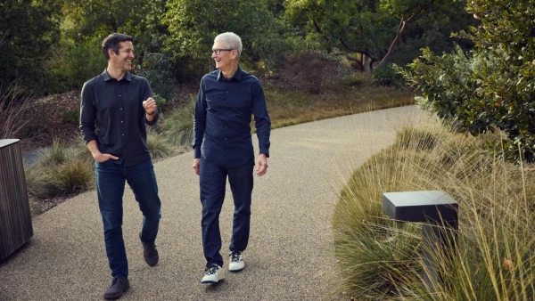Тім Кук: 15 років Apple, хто займе крісло CEO