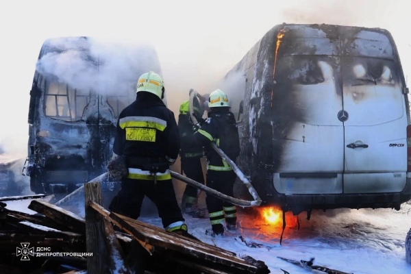 Дніпро під обстрілом: двоє загиблих, двоє поранених 32