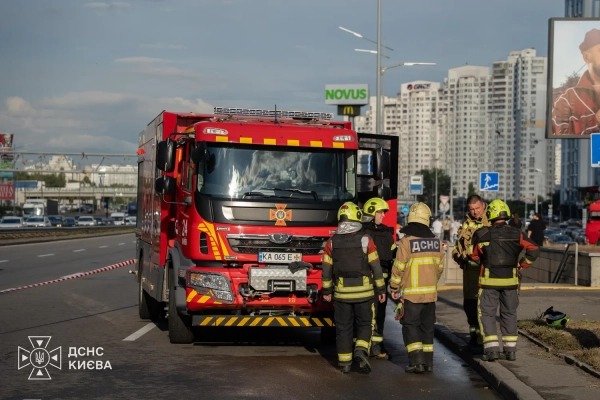 Обстріл Києва: 6 поранених, пожежа у багатоповерхівці